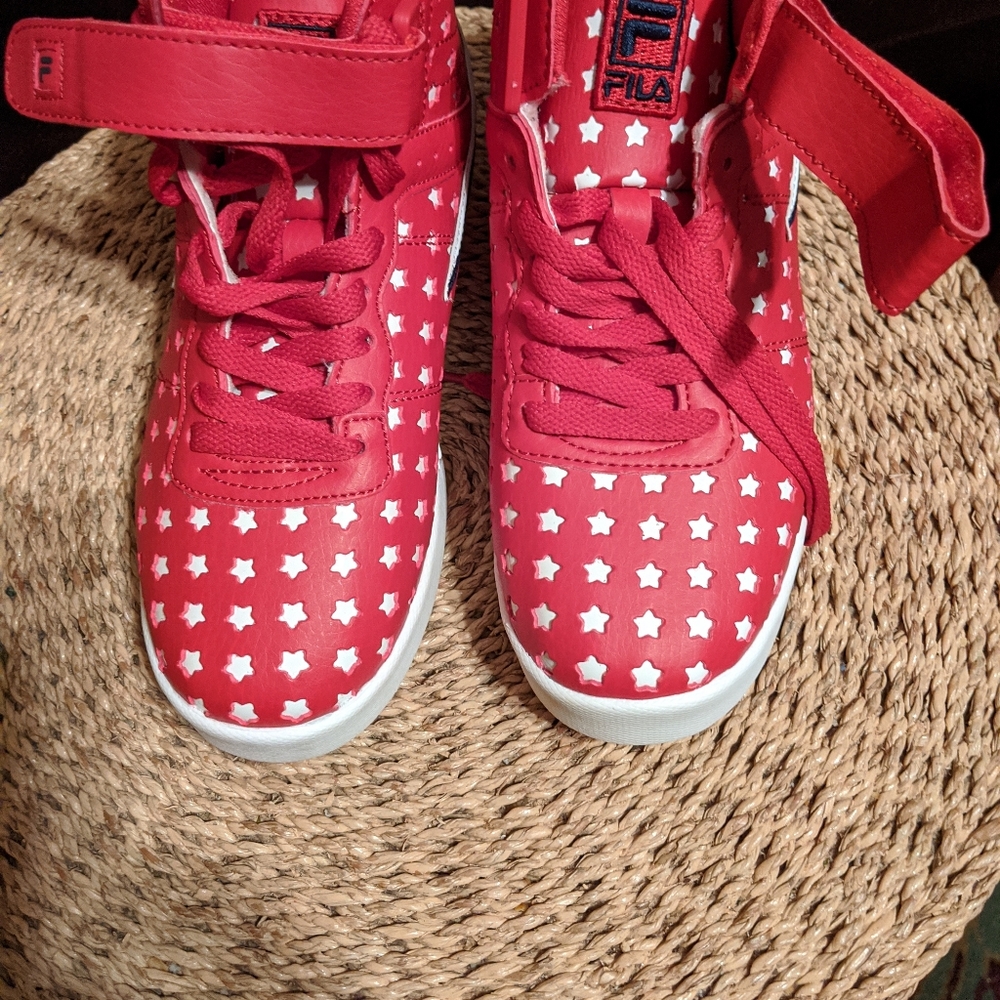 Men's filas shoes  red with white stars size 2 and